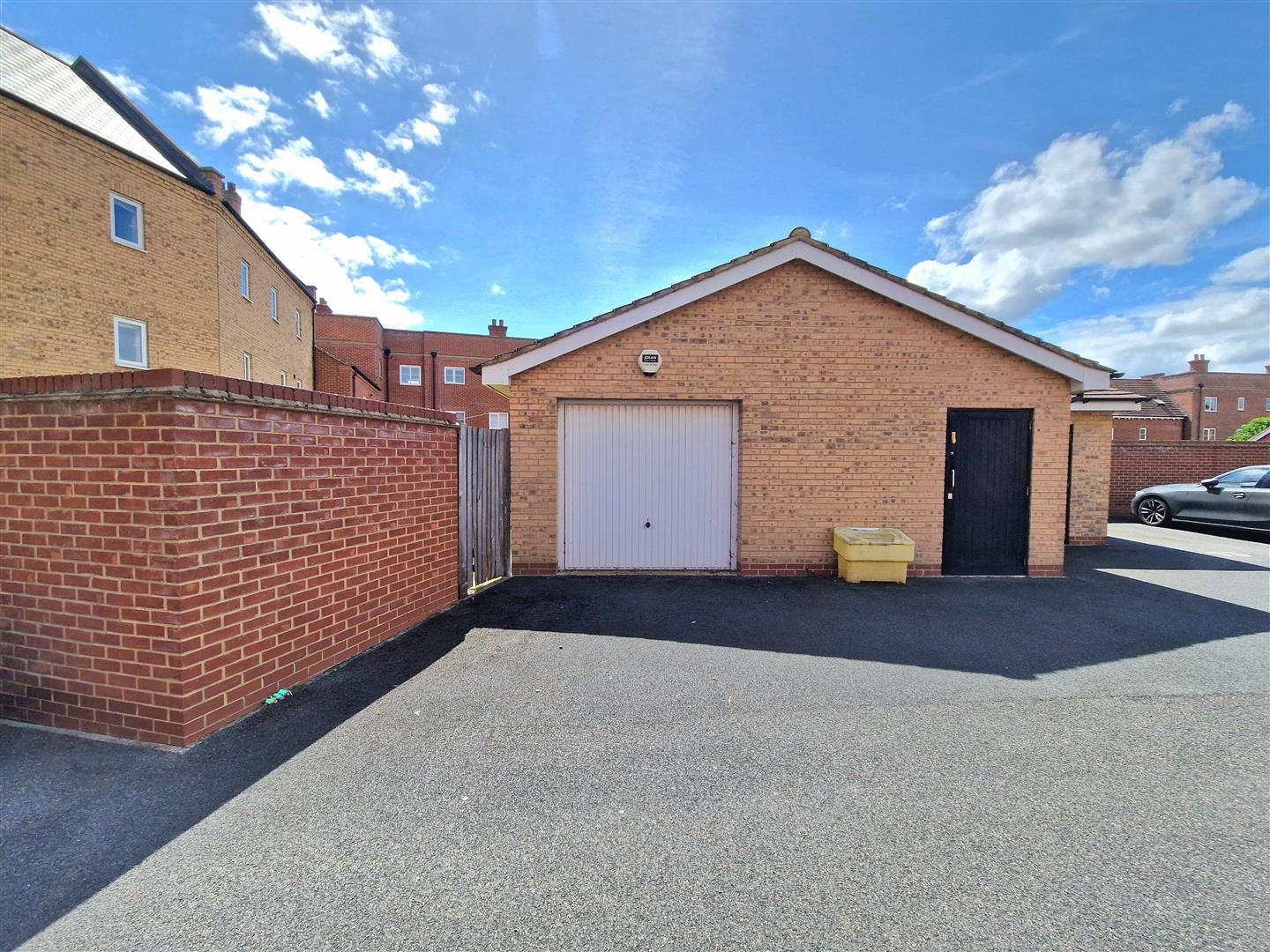 Saxon Way, Great Denham, Bedford
